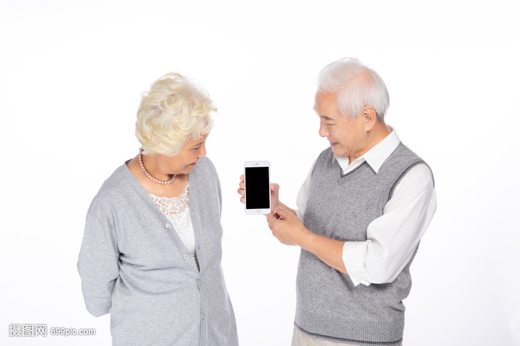 爬楼梯不再是难题！揭秘老年人出行的科技新选择！