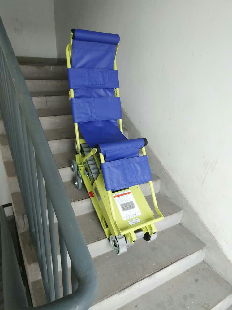 电动爬楼轮椅和传统轮椅的区别