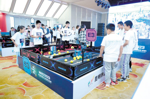 全国200余支高校队伍齐聚石景山开展人形